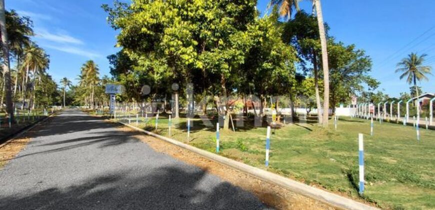 Super Commercial Land for Sale in Mellawagedara C30