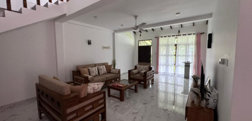 House for Sale – Athurugiriya