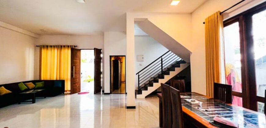 House for Sale – Athurugiriya