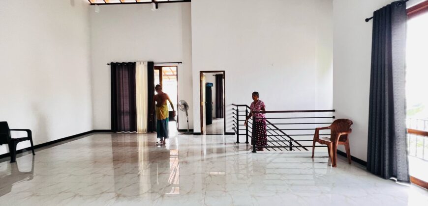 House for Sale – Athurugiriya