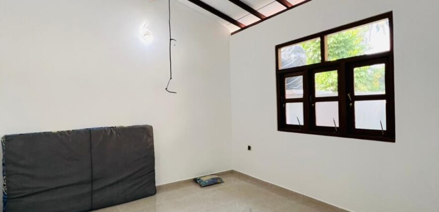 House for Sale – Athurugiriya