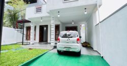 House for Sale – Athurugiriya