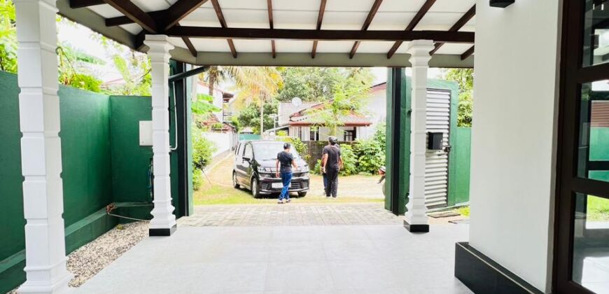 House for Sale – Athurugiriya