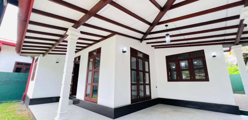 House for Sale – Athurugiriya