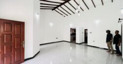 House for Sale – Athurugiriya