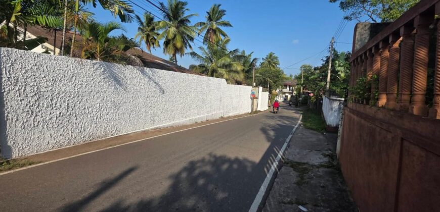 Land for sale – Makola