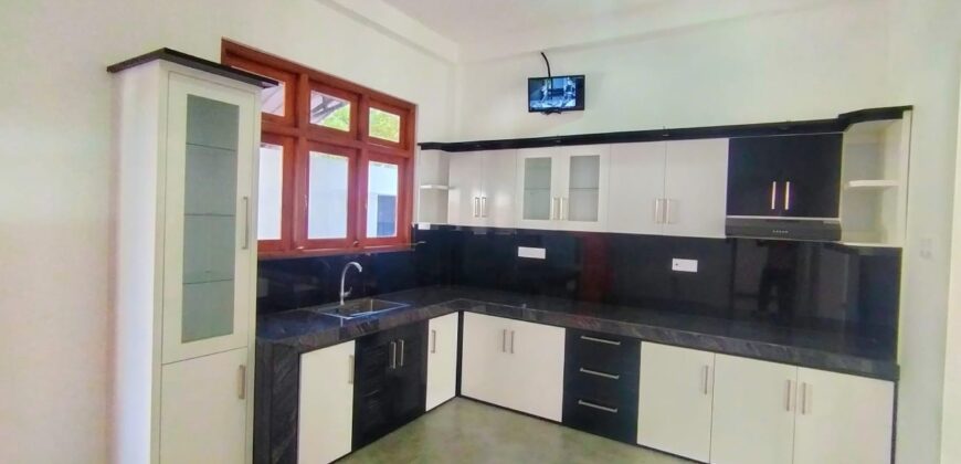 House for Sale – Maththegoda