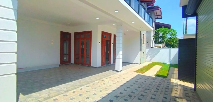 House for Sale – Maththegoda