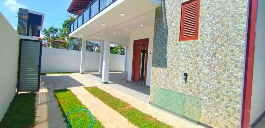 House for Sale – Maththegoda